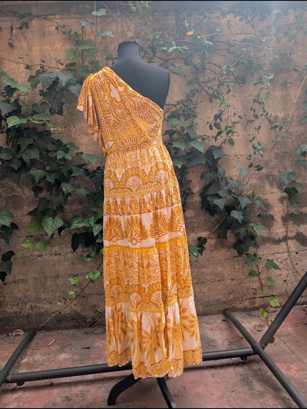 FARM Rio One-Shoulder Yellow & Cream Patterned Maxi Dress - Picture 7 of 13